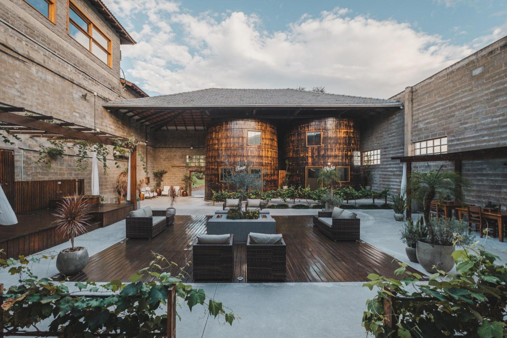Villa Vinicolla Hospedagem Conceito เบงโต กองซัลเวส ภายนอก รูปภาพ