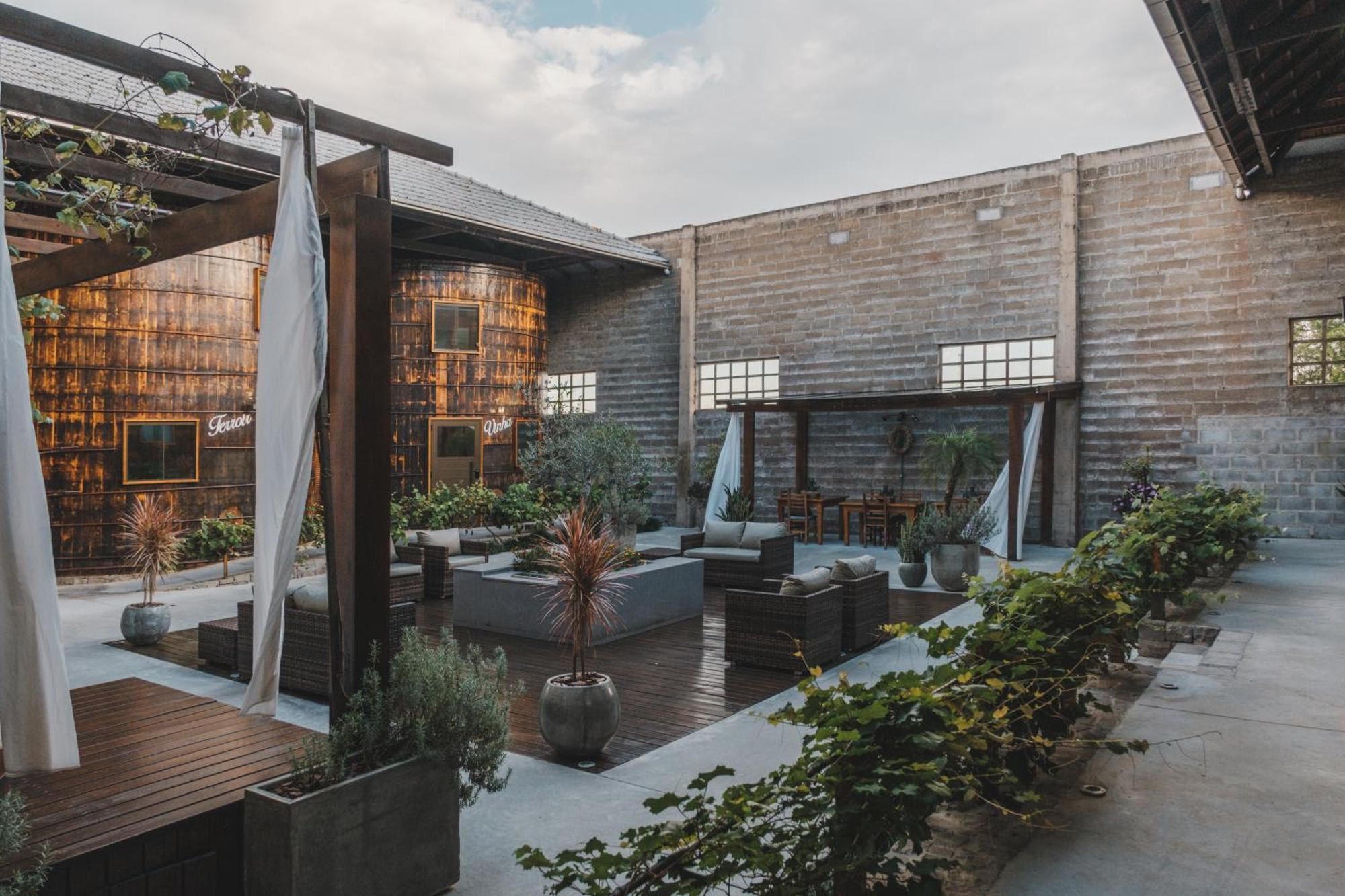 Villa Vinicolla Hospedagem Conceito เบงโต กองซัลเวส ภายนอก รูปภาพ