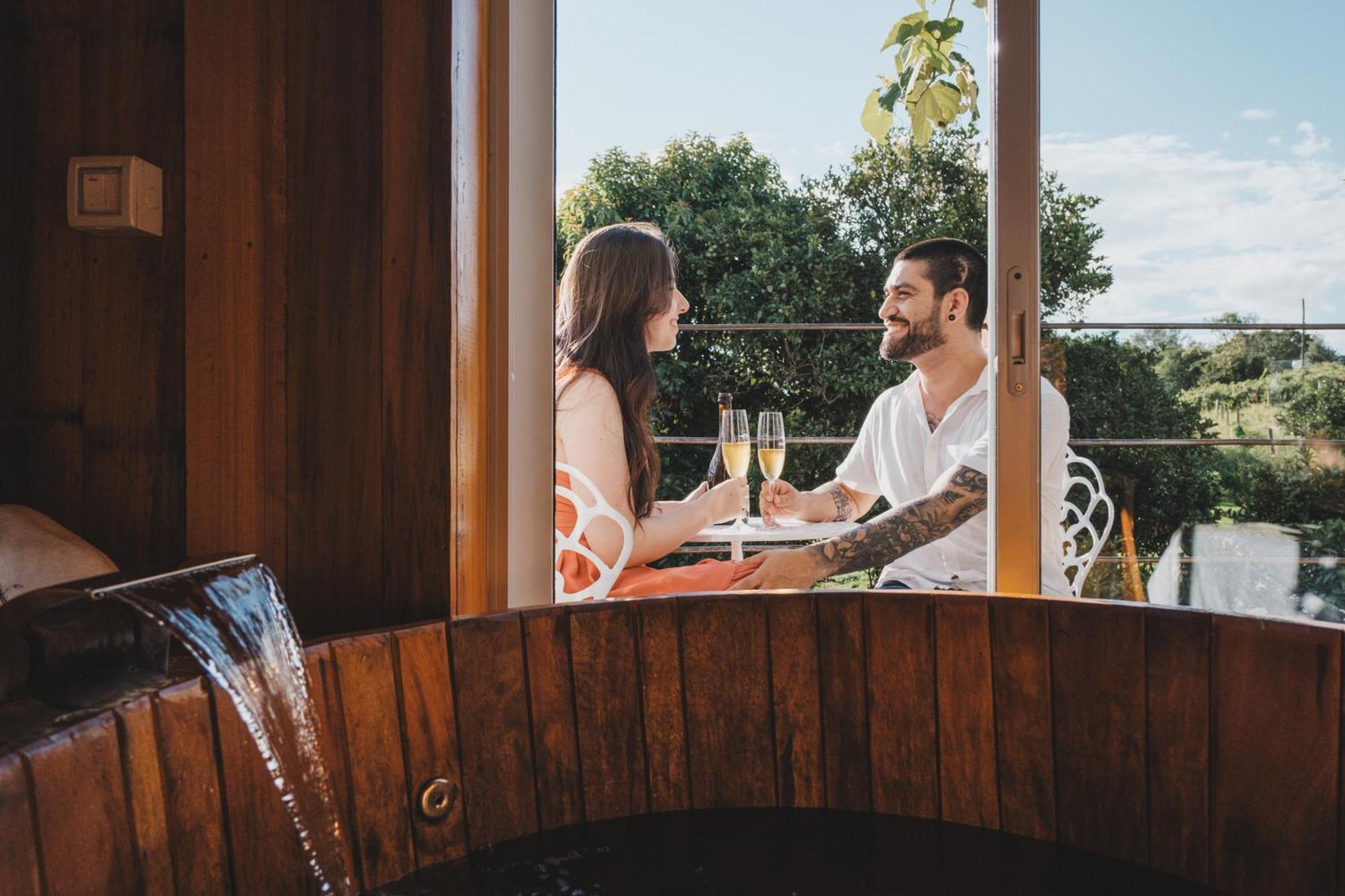Villa Vinicolla Hospedagem Conceito เบงโต กองซัลเวส ภายนอก รูปภาพ